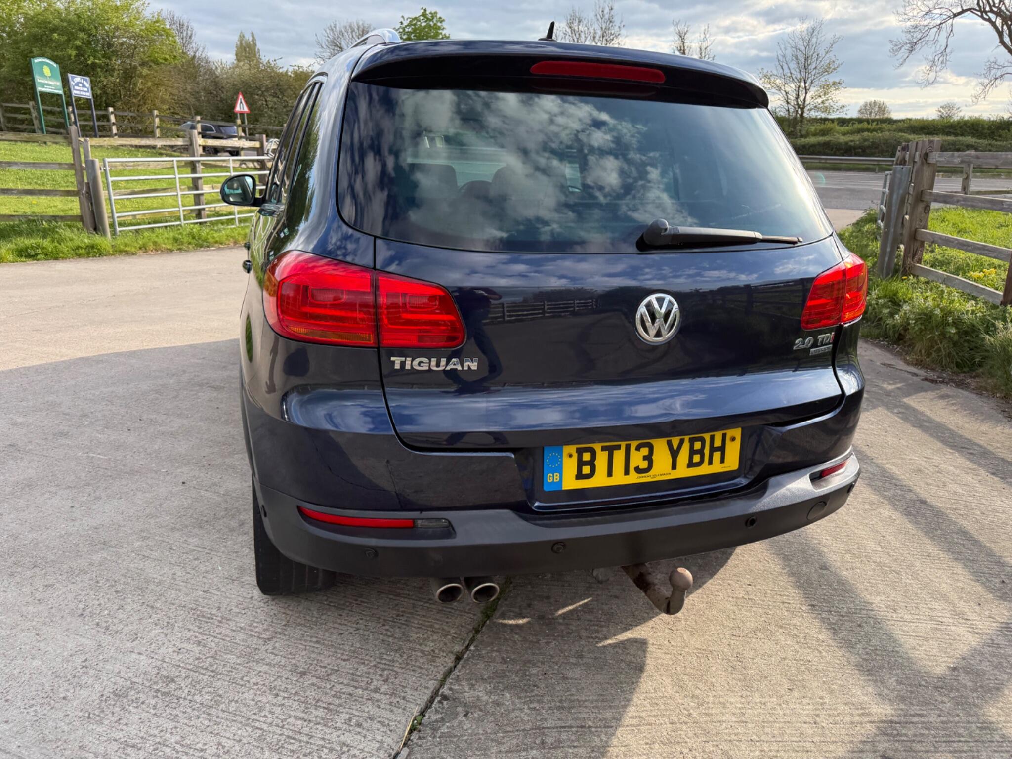Volkswagen Tiguan 2.0 TDI BlueMotion Tech SE 4WD Euro 5 (s/s) 5dr — photo 70 of 100